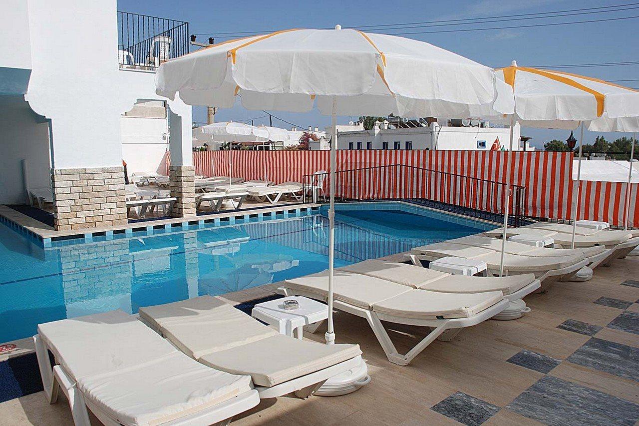 Sky Vela Hotel & Suites غومْبيت المظهر الخارجي الصورة