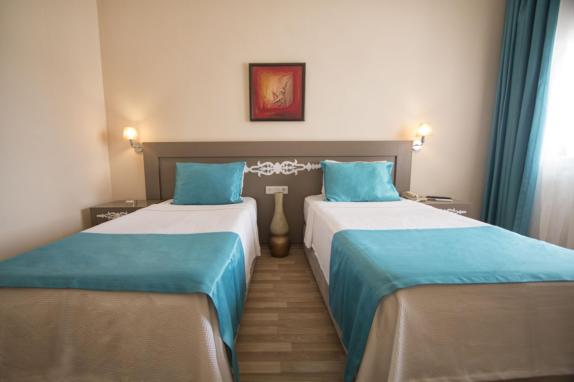 Sky Vela Hotel & Suites غومْبيت المظهر الخارجي الصورة