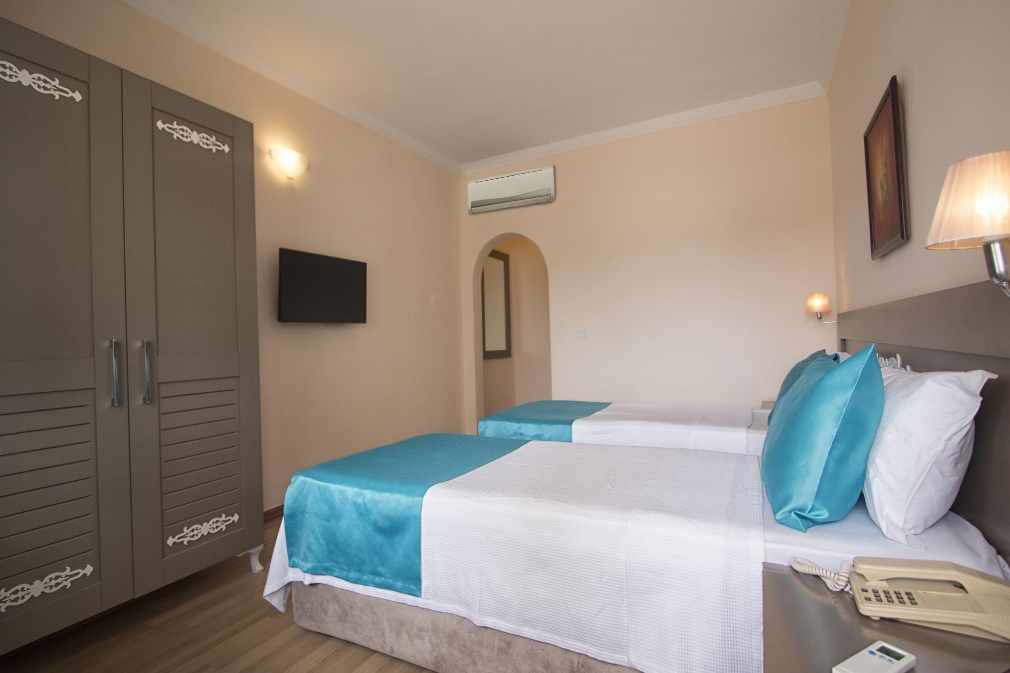 Sky Vela Hotel & Suites غومْبيت المظهر الخارجي الصورة